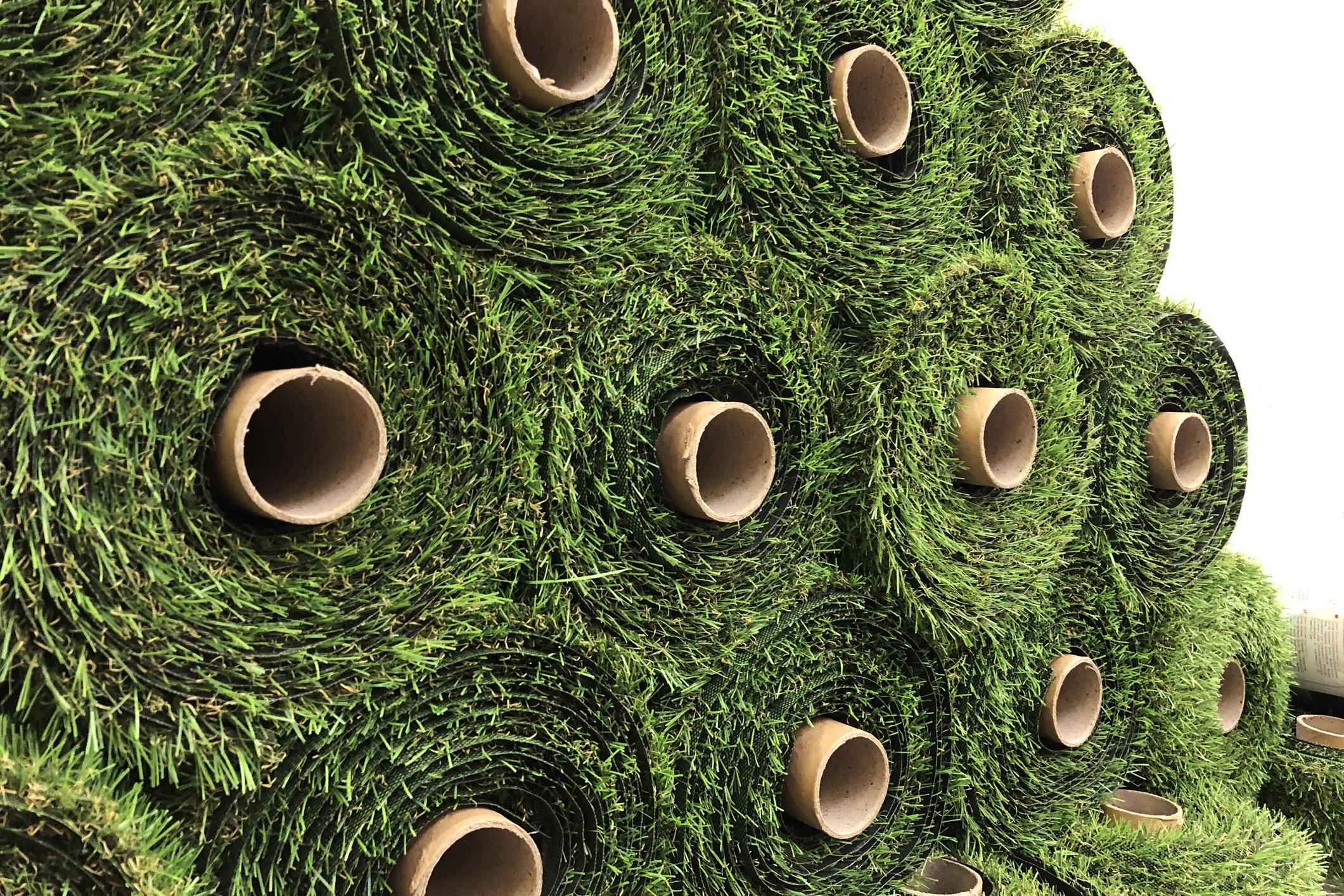What Makes a High-Quality Artificial Turf Manufacturer? A Guide for Arizona Buyers What Makes a High-Quality Artificial Turf Manufacturer? A Guide for Arizona Buyers